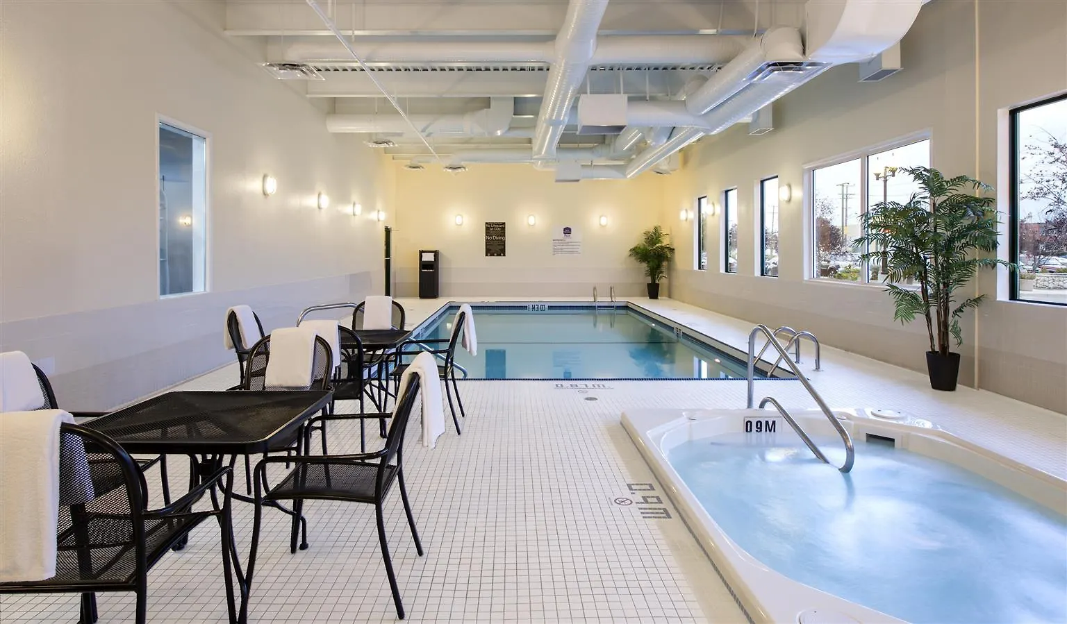 Best Western Plus Winnipeg Airport Hotel 3*,  Kanada