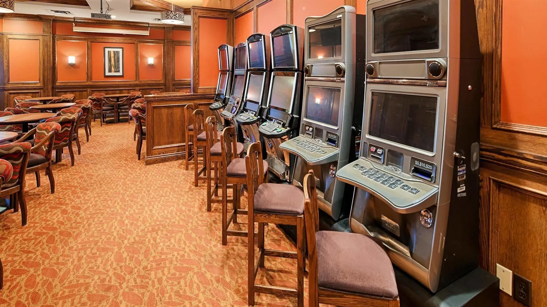 Best Western Plus Winnipeg Airport Hotel
