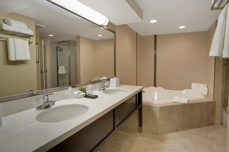 Best Western Plus Winnipeg Airport Hotel