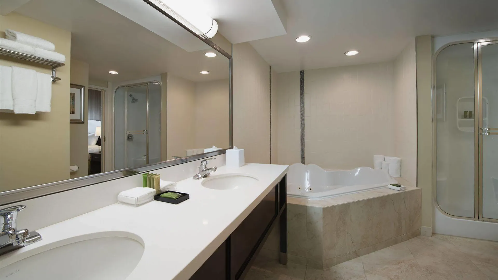 ***  Best Western Plus Winnipeg Airport Hotel Kanada
