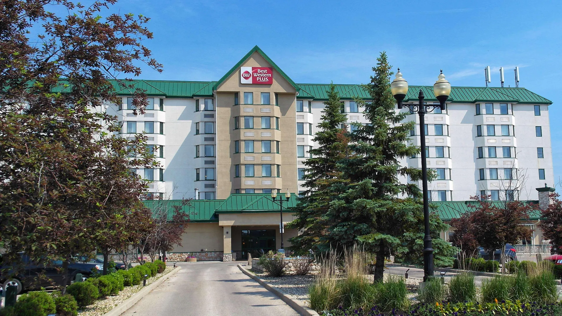 Best Western Plus Winnipeg Airport Hotel